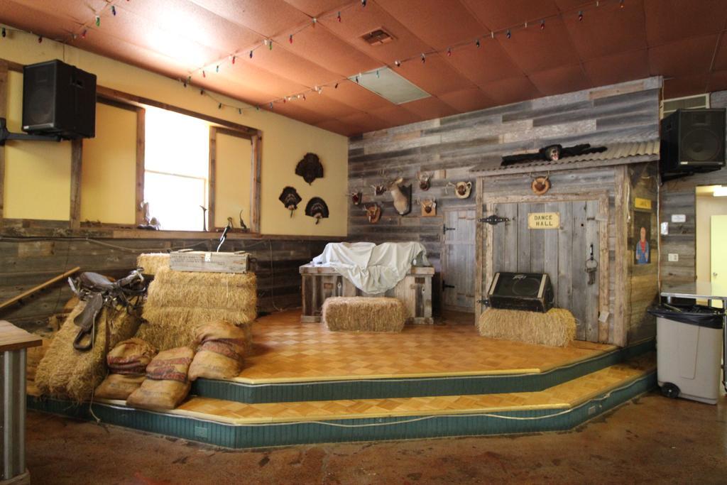 Travelers World Rv Resort San Antonio Eksteriør billede