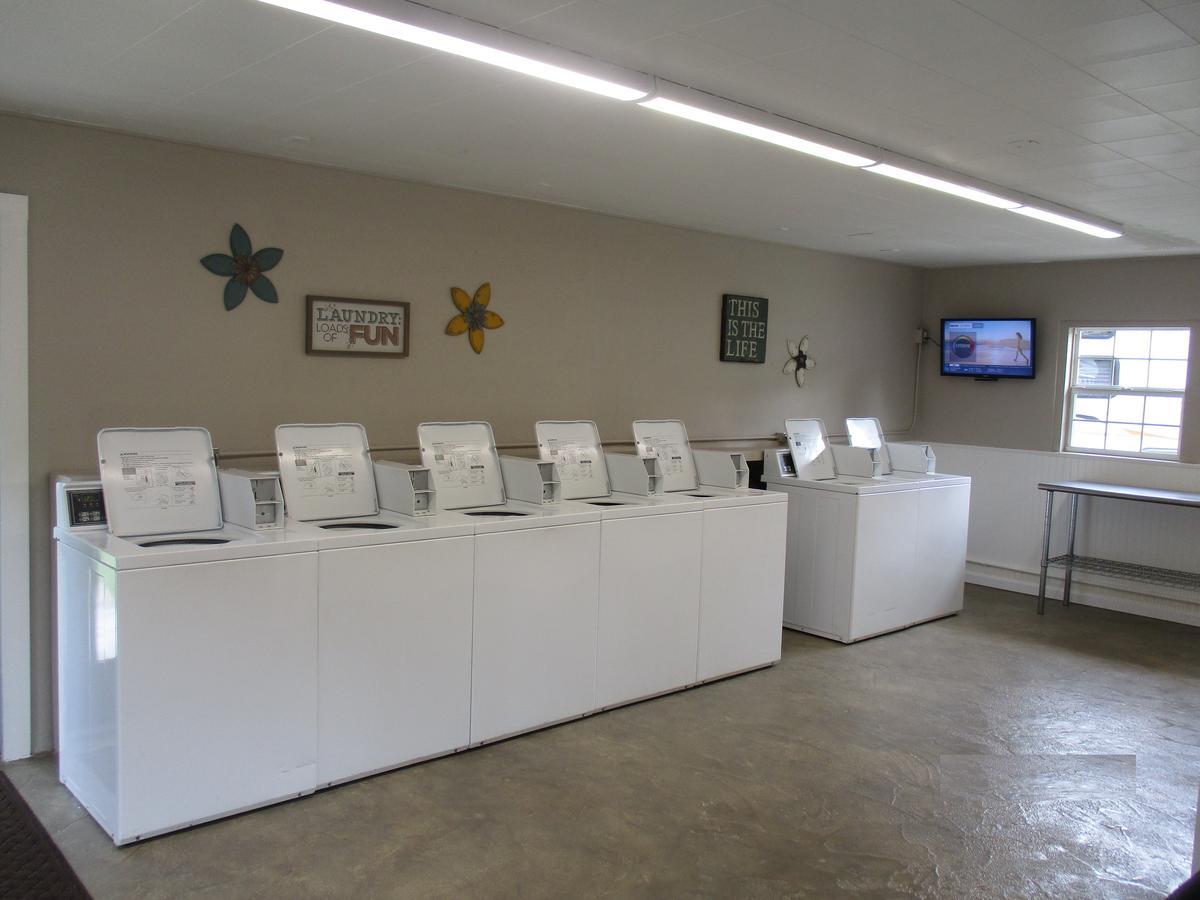 Travelers World Rv Resort San Antonio Eksteriør billede