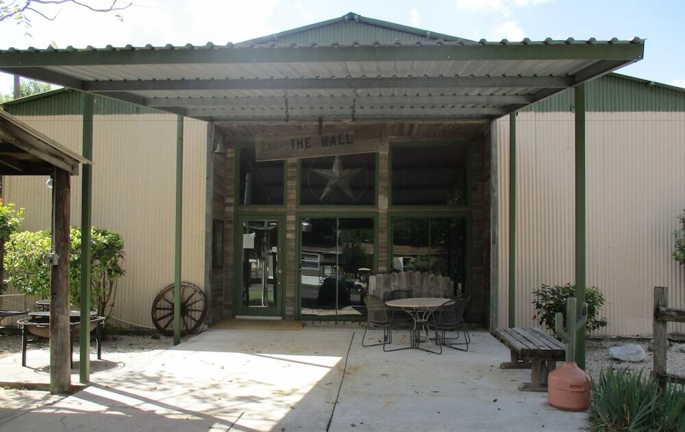 Travelers World Rv Resort San Antonio Eksteriør billede